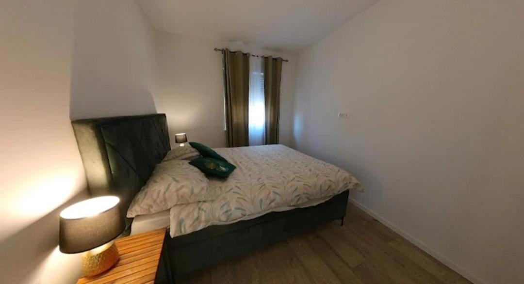 New Apartman P & B Διαμέρισμα Τρογκίρ Εξωτερικό φωτογραφία